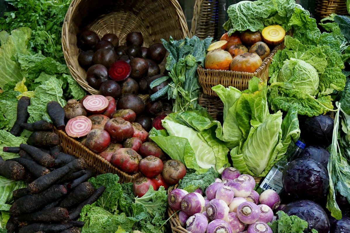 Whole grains and legumes in bowls